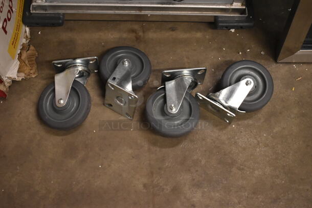 BRAND NEW SCRATCH AND DENT! Mainstreet 541CHP1836U Full Size Non-Insulated Heated Holding / Proofing Cabinet with Clear Door. Comes w/ Commercial Casters. 120 Volts, 1 Phase. Tested and Working! - Image 3 of 6