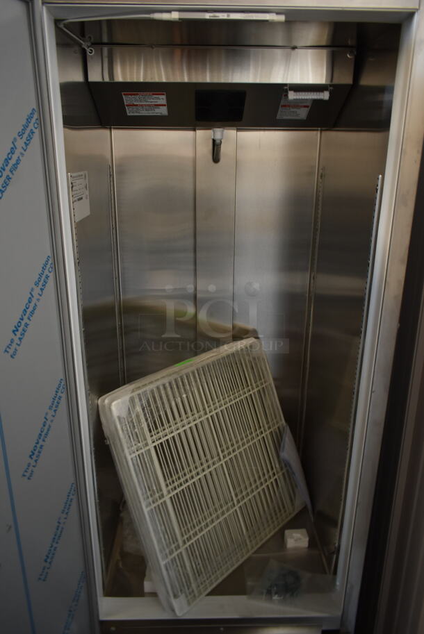 BRAND NEW SCRATCH AND DENT! Beverage Air RI18HC-18 Stainless Steel Commercial Single Door Reach In Cooler w/ Poly Coated Racks. 115 Volts, 1 Phase. Stock Picture Used as Gallery. Tested and Working! - Image 4 of 7
