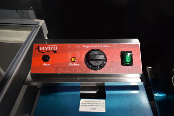 BRAND NEW SCRATCH AND DENT! 2023 Avantco 177F200 Stainless Steel Commercial Countertop Electric Powered Deep Fat Fryer w/ Metal Fry Basket and Lid. 208-240 Volts, 1 Phase.  - Image 3 of 4