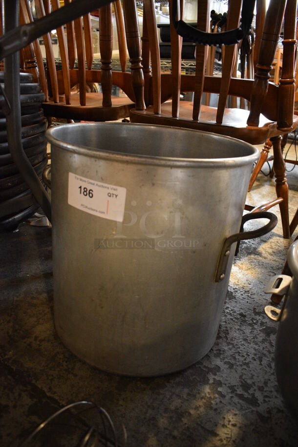 Metal Stock Pot. 19x15x16 - Image 2 of 3