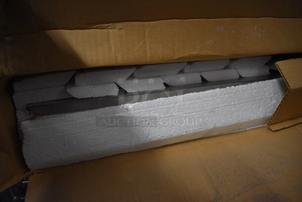 ALL ONE MONEY! Tier Lot of Various Items Including 3 Boxes of 6 Cambro Poly Full Size Drop In Bin Lids and Alto Shaam Piece - Image 3 of 5