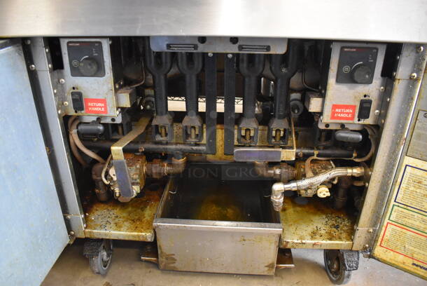 Imperial IFSCB250T Stainless Steel Commercial Natural Gas Powered 2 Bay Deep Fat Fryer w/ Left Side Dumping Station and 4 Metal Fry Baskets on Commercial Casters. 280,000 BTU. 46.5x33.5x51.5 - Image 7 of 12