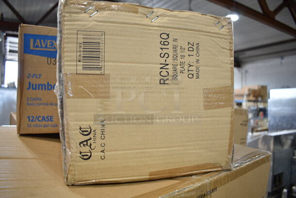 PALLET LOT of 40 BRAND NEW Boxes Including 795PTOKFT3 Choice Kraft Microwavable Folded Paper #3 Take-Out Container 7 3/4" x 5 1/2" x 2 1/2" - 200/Case, 128HD8COMBO ChoiceHD 8 oz. Microwavable Translucent Plastic Deli Container and Lid Combo Pack - 240/Case, 50010WRAPPLA Lavex 10 oz. Kraft Compostable Individually Wrapped Paper Hot Cup - 480/Case, 3 Box 395TO993 EcoChoice 9" x 9" x 3" Compostable Sugarcane / Bagasse 3 Compartment Takeout Container - 200/Case, 5002DNAPBLK Choice 15" x 17" Black Customizable 2-Ply Paper Dinner Napkin - 1000/Case, American Metalcraft CERAM18 18" White Ceramic Pizza Serving Tray, CAC RCN-S16Q Bright White Clinton Square in Square Plate 10 1/2" - 12/Case, 11 Box 130D66UF Choice 6 1/2" x 6 1/4" Unprinted Plastic Deli Saddle Bag with Flip Top - 2000/Case, 5005DNAPFLT Choice Touchstone 16" x 15" White Linen-Feel Flat-Packed Dinner Napkin - 500/Case, 500CC16 Choice Clear PET Customizable Plastic Cold Cup - 16 oz. - 1000/Case, 280SHOOTCLR Choice 5 5/8" Crystal Clear Plastic Test Tube Shot / Shooter - 1000/Case, 500TW35 Choice 3.5 oz. Translucent Thin Wall Plastic Cold Cup - 2500/Case, 2 Box 105GC70002 Choice 2 Part Green and White Carbonless Guest Check Book - 50/Case, Dart 205HT1 White Foam Take Out Container with Perforated Hinged Lid 9" x 6" x 3" - 200/Case, 2 Box 5001RTSELNAT Lavex Select 1-Ply Natural Kraft Paper Towel Roll, 665 Feet / Roll - 6/Case, 2 Box 500TW16S Choice 16 oz. Translucent Thin Wall Squat Plastic Cold Cup - 1000/Case, 5014046XXH Lavex Pro 45 Gallon 3 Mil 40" x 46" Low Density Heavy-Duty Industrial Contractor Black Trash Bag / Can Liner - 50/Case, 29500 Sabert 29500 4 Cup Drink Carrier - 200/Case. 40 Times Your Bid!  - Image 10 of 12