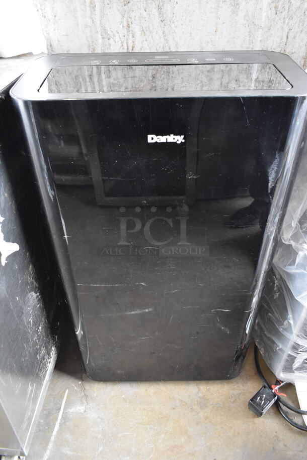 BRAND NEW SCRATCH AND DENT! Danby DPA140B8BDB 14,000 BTU Portable Air Conditioner Ionizer, Wireless Connect. 115 Volts, 1 Phase. Tested and Working! - Image 4 of 8