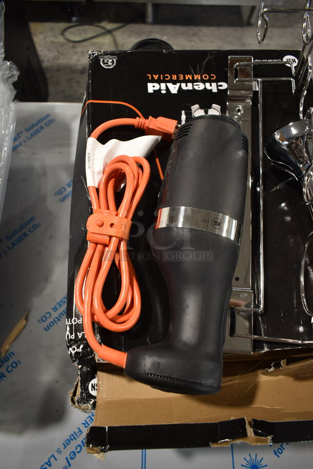 BRAND NEW SCRATCH AND DENT! KitchenAid KHBC310OB 300 Series 10" Two-Speed Immersion Blender. 120 Volts, 1 Phase. Tested and Working! - Image 3 of 7