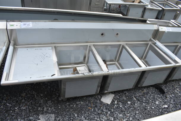 BRAND NEW SCRATCH AND DENT! Regency 600S3162018L Stainless Steel 3 Bay Sink w/ Left Side Drain Board. Bays 16x20x12. Drain Board 16.5x21.5 - Image 2 of 9
