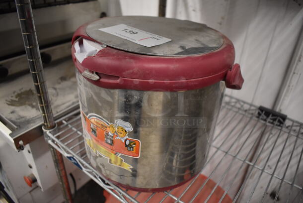 Metal Bucket. 11.5x11.5x10 - Image 2 of 4