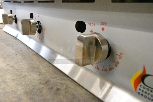 BRAND NEW SCRATCH AND DENT! Cooking Performance Group CPG 351GTCPG36NL Stainless Steel 36" Gas Countertop Griddle with Flame Failure Protection and Thermostatic Controls. 90,000 BTU. - Image 4 of 7