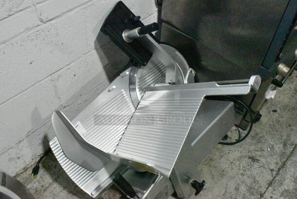 Bizerba GSP H Stainless Steel Commercial Countertop Meat Slicer. 120 Volts 1 Phase. Tested and Working! - Image 2 of 5