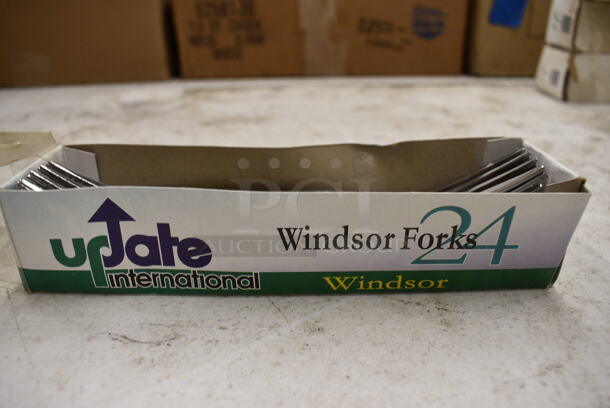 12 BRAND NEW IN BOX! Update Stainless Steel Windsor Forks. 7". 12 Times Your Bid! - Image 3 of 3