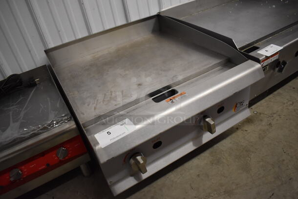 BRAND NEW SCRATCH AND DENT! CPG G24 351GMCPG24 Stainless Steel Commercial Countertop Natural Gas Powered Flat Top Griddle with Manual Controls. 60,000 BTU. 24x28x17. Tested and Working! - Image 3 of 7