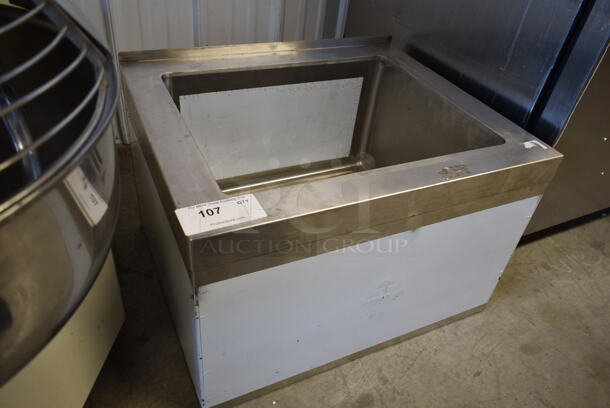 BRAND NEW SCRATCH AND DENT! Stainless Steel Commercial Mop Sink. No Legs. - Image 5 of 5
