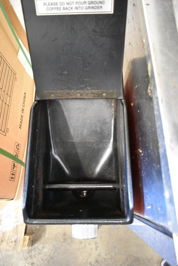 Bunn G3 HD RED Metal Commercial Countertop Coffee Bean Grinder. 120 Volts, 1 Phase. Tested and Working!  - Image 6 of 7