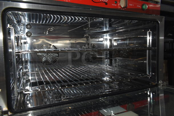BRAND NEW SCRATCH AND DENT! Avantco 177CO46M Stainless Steel Commercial Countertop Full Size Convection Oven w/ View Through Door, Thermostatic Controls and Steam Injection. 4.4 cu ft. 208/240 Volts, 1 Phase. - Image 5 of 7