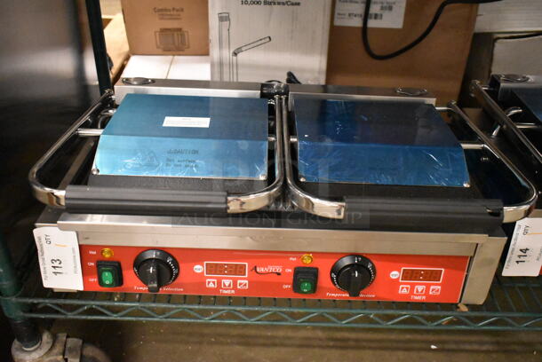 BRAND NEW SCRATCH AND DENT! 2023 Avantco 177PG400T Stainless Steel Commercial Countertop Electric Powered Double Panini Press. 120 Volts, 1 Phase. Tested and Working! - Image 2 of 4