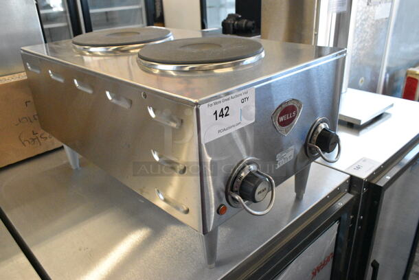 BRAND NEW SCRATCH AND DENT! Wells H70 Stainless Steel Commercial Countertop Electric Powered 2 Burner Hot Plate Range. 208/240 Volts, 1 Phase.  - Image 3 of 7