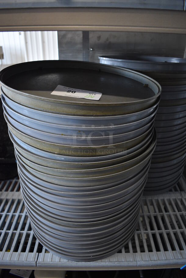 24 Pizza Hut Gray Poly Round Trays for Pizza Making System. 15.5x15.5x1.5. 24 Times Your Bid!