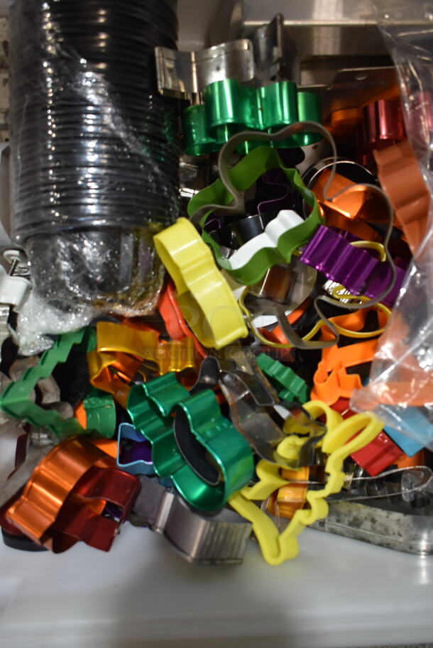 ALL ONE MONEY! Lot of Various Items Including Cookie Cutters in Bin - Image 2 of 6