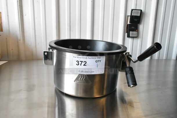 BRAND NEW SCRATCH AND DENT! Stainless Steel Popcorn Maker Kettle - Image 1 of 3