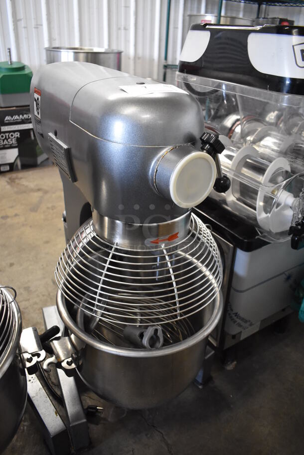 Avantco MX20 Metal Commercial 20 Quart Planetary Dough Mixer w/ Stainless Steel Mixing Bowl, Bowl Guard, Paddle, Balloon Whisk and Dough Hook Attachments. 120 Volts, 1 Phase. 19x21x32. Tested and Working! - Image 4 of 11