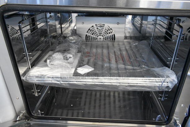 BRAND NEW SCRATCH AND DENT! Avantco 177CO28M Stainless Steel Commercial Countertop Electric Powered Half Size Convection Oven. 208/240 Volts, 1 Phase.  - Image 2 of 6