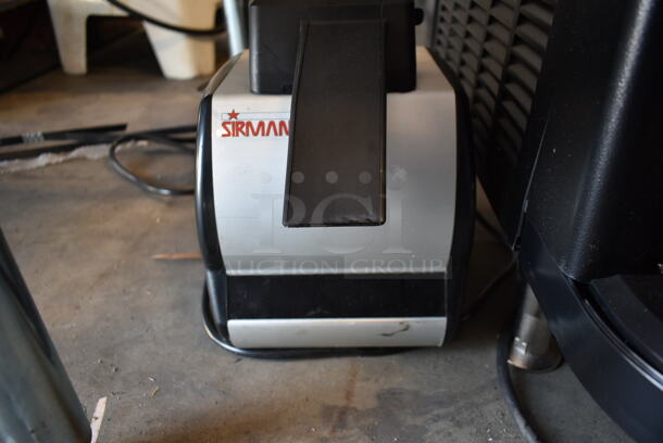 2022 Sirmann Nordkapp Metal Countertop Ice Crusher. 120 Volts, 1 Phase. Tested and Working! - Image 3 of 6