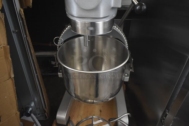 BRAND NEW SCRATCH AND DENT! Galaxy 177GMIX20 Commercial 20 Quart Planetary Dough Mixer w/ Stainless Steel Mixing Bowl, Bowl Guard, Dough Hook and Paddle Attachments. 110 Volts, 1 Phase. Tested and Does Not Power On - Image 5 of 9