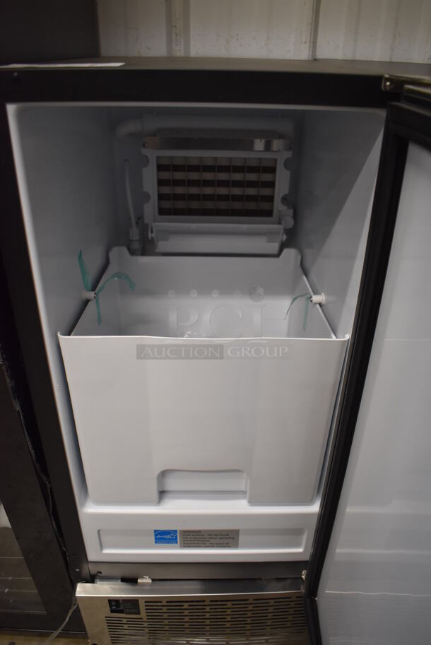 BRAND NEW SCRATCH AND DENT! 2022 Whynter UIM-502SS Stainless Steel Self Contained Ice Machine. 115 Volts, 1 Phase. 15x24x33. Tested and Working! - Image 4 of 7