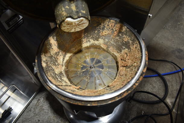 L&J Restaurant WF-A2000 Stainless Steel Commercial Countertop Citrus Juicer. 110 Volts, 1 Phase. Tested and Working! - Image 4 of 5