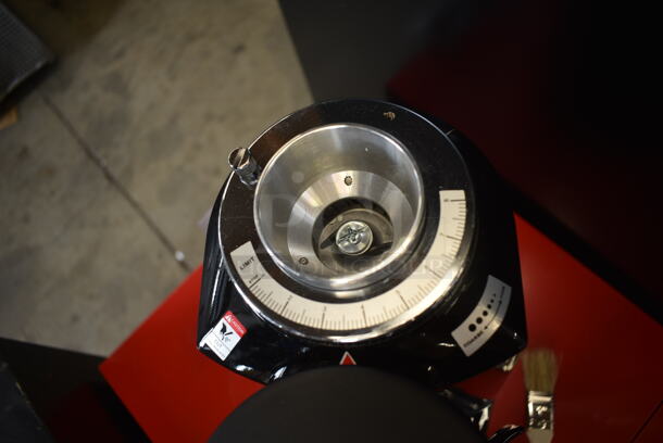 BRAND NEW SCRATCH AND DENT! Estella 236ECEG26 Metal Commercial Countertop Espresso Bean Grinder w/ Hopper. 110/120 Volts, 1 Phase. Tested and Working! - Image 5 of 8