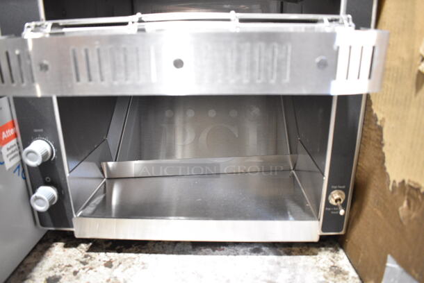 BRAND NEW SCRATCH AND DENT! Vollrath CT2BH-120400 JT1BH Stainless Steel Commercial Countertop Conveyor Toaster with 2 1/2" Opening. 120 Volts, 1 Phase. Tested and Working! - Image 3 of 5