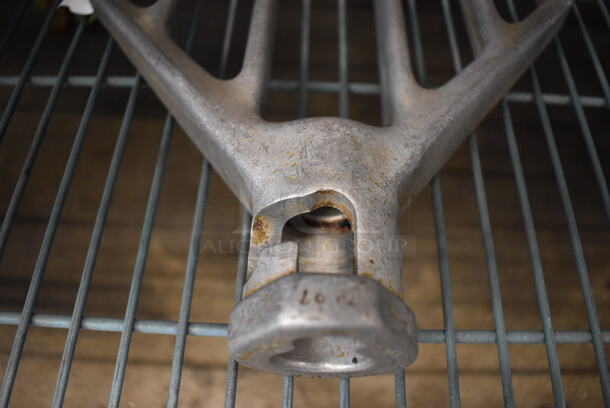 Hobart DS30B Metal Commercial 30 Quart Paddle Attachment for Hobart Mixer. 10x3x16.5 - Image 3 of 4