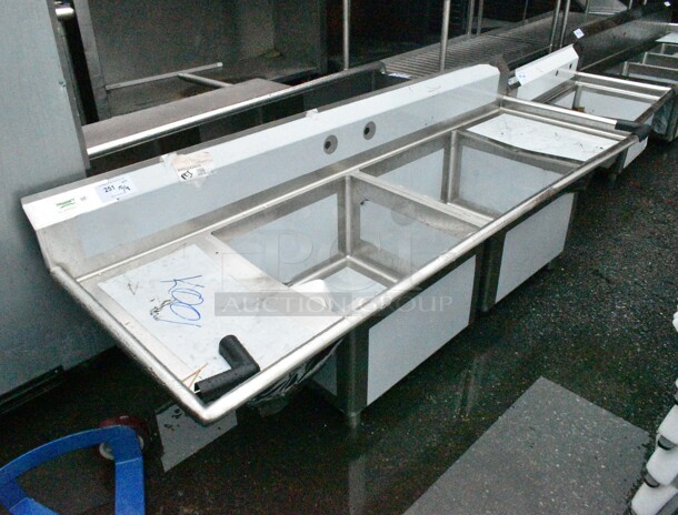 BRAND NEW SCRATCH AND DENT! Regency 600S22424218 Stainless Steel Commercial 2 Bay Sink w/ Dual Drain Boards. No Legs. Bays 24x24. Drain Boards 16.5x26 - Image 3 of 9