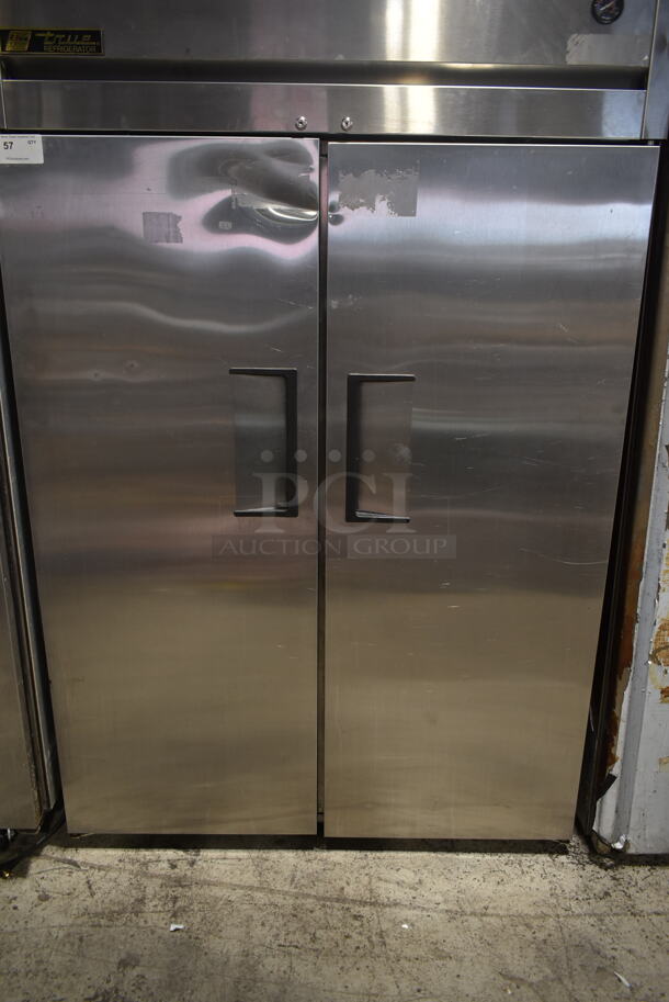 2015 True TG2R-2S Stainless Steel Commercial 2 Door Reach In Cooler w/ Poly Coated Racks. 115 Volts, 1 Phase. Tested and Working! - Image 3 of 7