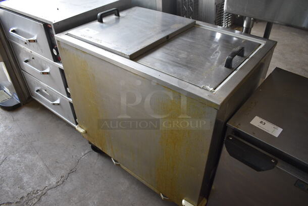 Silver King Model SKMWF34 Stainless Steel Commercial Chest Freezer w/ Sliding Lids on Commercial Casters. 115 Volts, 1 Phase. 34.5x23.5x34. Tested and Working! - Image 2 of 7