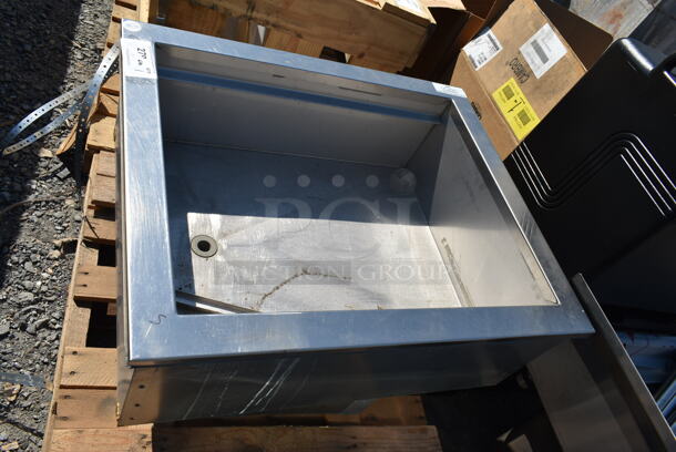 Stainless Steel Commercial Drop In Ice Bin.  - Image 1 of 4