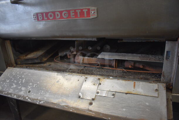 2 Blodgett Model 911-P-S Stainless Steel Commercial Single Deck Natural Gas Powered Pizza Ovens on Metal Legs. 51x29x67. 2 Times Your Bid! - Image 10 of 11