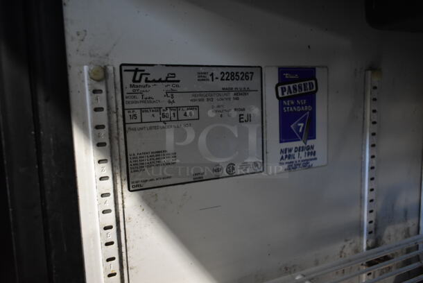 True TSSU-27-08 Stainless Steel Commercial Sandwich Salad Prep Table Bain Marie Mega Top on Commercial Casters. 115 Volts, 1 Phase. Tested and Powers On But Does Not Get Cold - Image 6 of 7