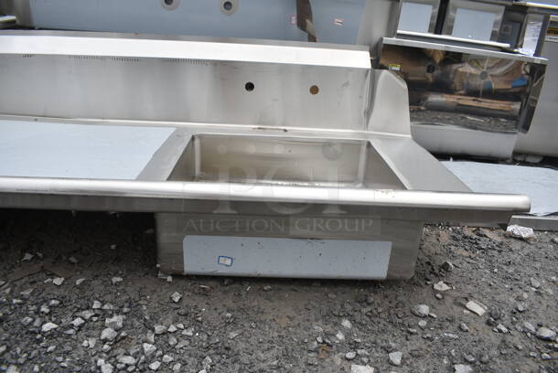 BRAND NEW SCRATCH AND DENT! Regency 600DDT96L Stainless Steel 16 Gauge 8' Soiled / Dirty Dish Table - Left Drainboard - Image 3 of 6