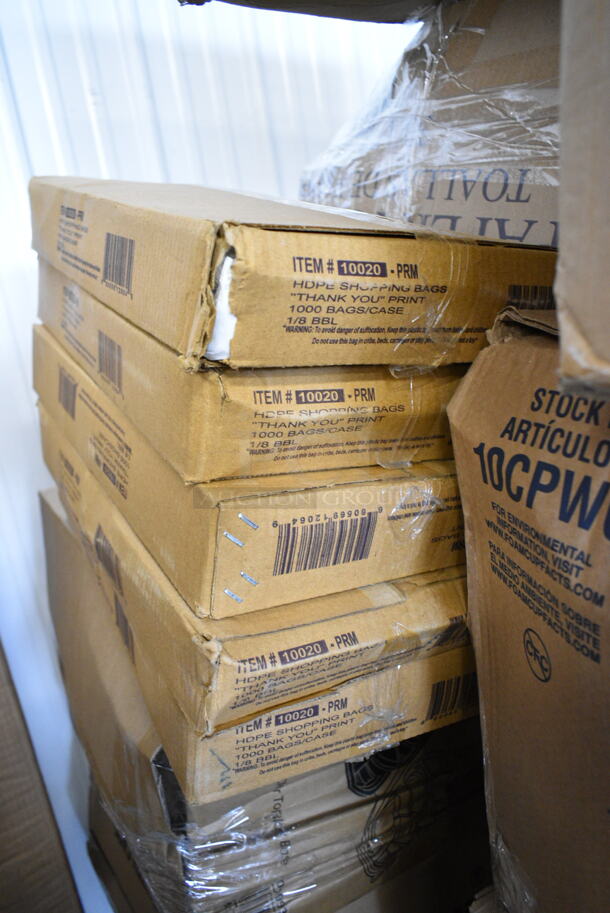 PALLET LOT of 30 BRAND NEW Boxes Including 50012C 12 oz. Coffee Print Poly Paper Hot Cup, 500CC20 Choice Clear PET Customizable Plastic Cold Cup - 20 oz. - 600/Case, Dart 90HTPF1R White Foam Square Take Out Container with Hinged Lid 9" x 9" x 3" - 200/Case, 5 Box 10020 Shopping Bags, 612605070HD Full Size Heavy-Duty Foil Steam Table Pan Deep 3 3/8" Depth, 500CC24 Choice Clear PET Customizable Plastic Cold Cup - 24 oz. - 600/Case, 9CPWCR Plates. 30 Times Your Bid! - Image 9 of 12