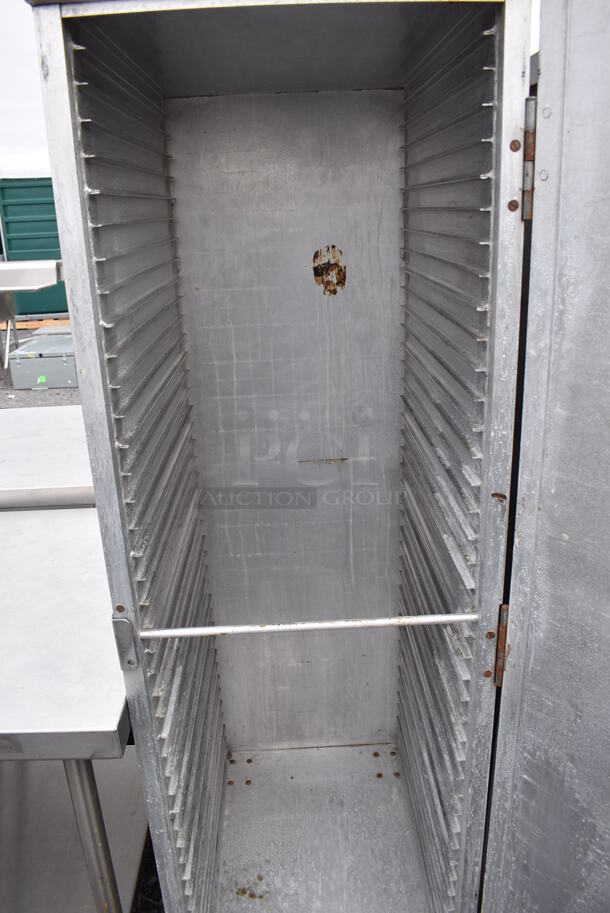 Metal Commercial Enclosed Pan Rack on Commercial Casters. 20.5x27x69 - Image 3 of 5