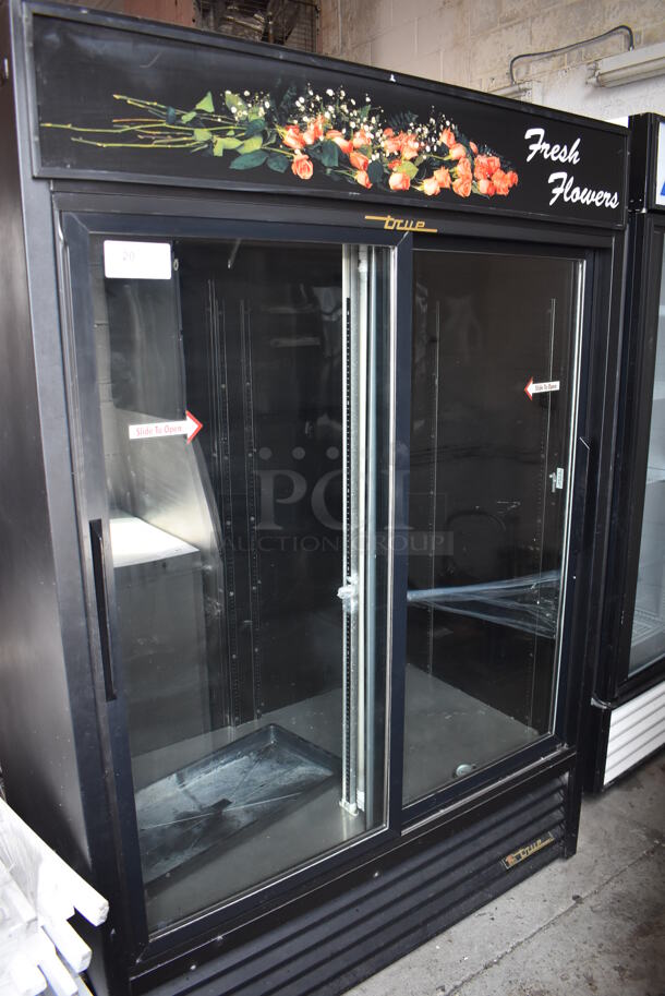 True GDM-47FC Metal Commercial 2 Door Reach In Cooler Merchandiser. 115 Volts, 1 Phase. Tested and Working! - Image 2 of 7