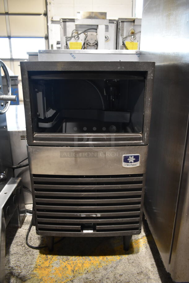 2017 Manitowoc QM30A Stainless Steel Commercial Self Contained Undercounter Ice Machine. Lid Is Stuck In Track. 115 Volts, 1 Phase. - Image 3 of 7