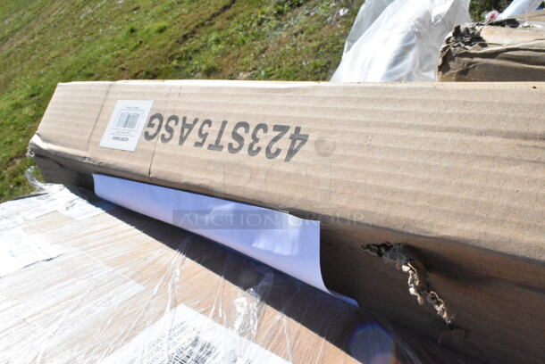 4 BRAND NEW SCRATCH AND DENT! Items Including ServIt 423ST5ASG Angled Sneeze Guard for 5-Pan Steam Tables. 4 Times Your Bid! May Be Missing Pieces. - Image 3 of 6