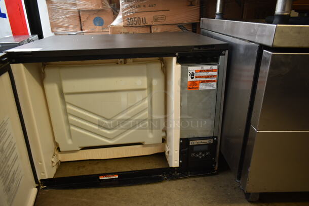 2011 Manitowoc IY0504A-161 Stainless Steel Commercial Ice Head. 115 Volts, 1 Phase. Unit Was Working When Removed.  - Image 4 of 4