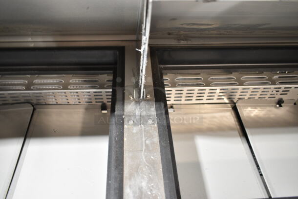 BRAND NEW SCRATCH AND DENT! 2023 Avantco 447APST72 Stainless Steel Commercial Sandwich Salad Prep Table Bain Marie Mega Top on Commercial Casters. 115 Volts, 1 Phase. Tested and Working! - Image 4 of 10