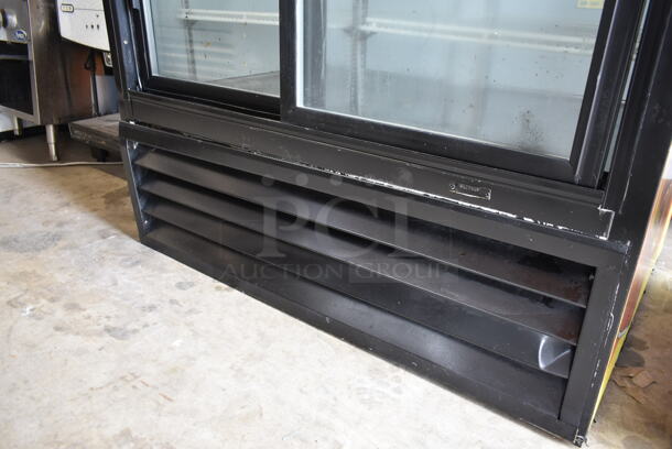 Beverage Air MT38 Metal Commercial 2 Door Reach In Cooler Merchandiser w/ Poly Coated Racks. 115 Volts, 1 Phase. Tested and Powers On But Does Not Get Cold - Image 4 of 7