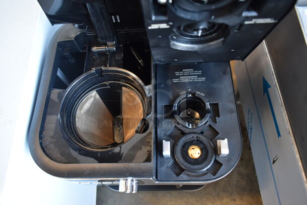 LIKE NEW! Cuisinart SS-4N1 Countertop Coffee Center Barista 4-in-1 Coffee Maker. Unit Was Only Used Once! 120 Volts, 1 Phase. Tested and Working! - Image 5 of 7