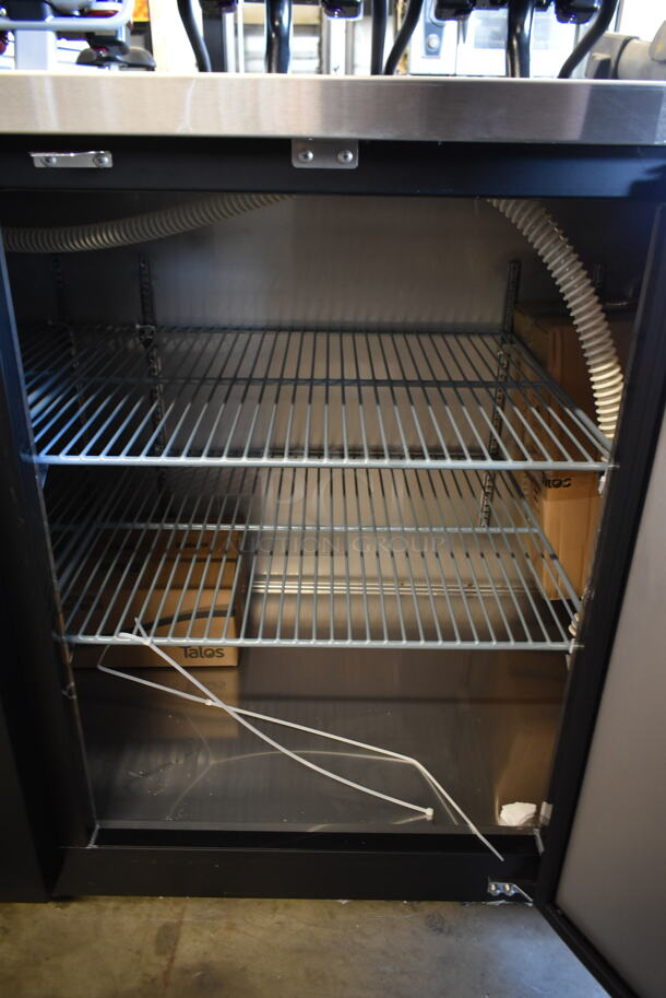 BRAND NEW SCRATCH AND DENT! 2023 Avantco 178UDD4HC Stainless Steel Commercial Direct Draw Kegerator w/ Beer Towers. Stock Picture Used as Gallery. 115 Volts, 1 Phase. Tested and Working! - Image 5 of 8