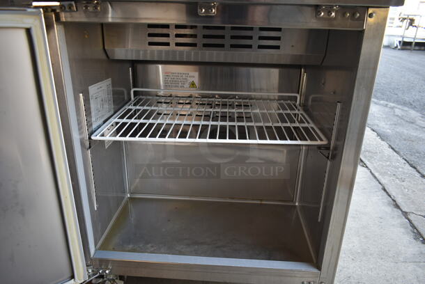 Avantco 178SSPT27HC Stainless Steel Commercial Sandwich Salad Prep Table Bain Marie Mega Top on Commercial Casters. 115 Volts, 1 Phase. Tested and Working! - Image 5 of 6